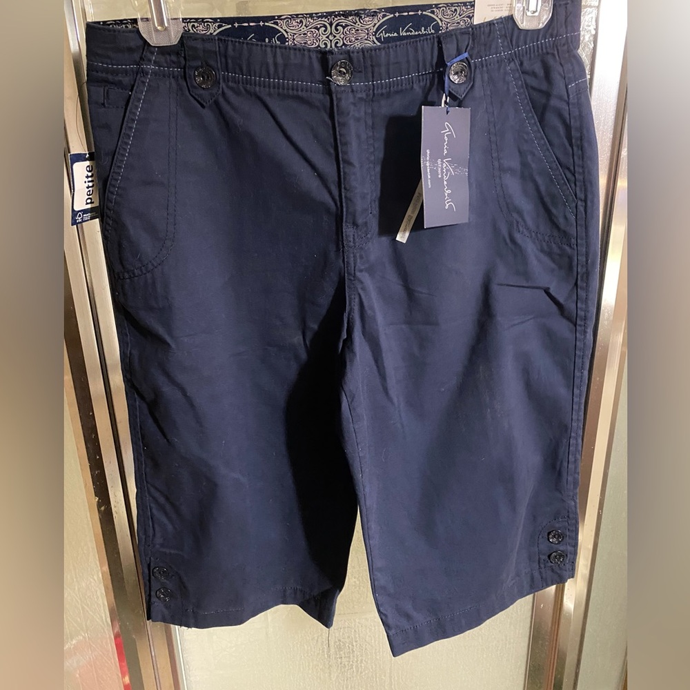 Gloria Vanderbilt Bermuda Shorts Petite Size 12P NWT